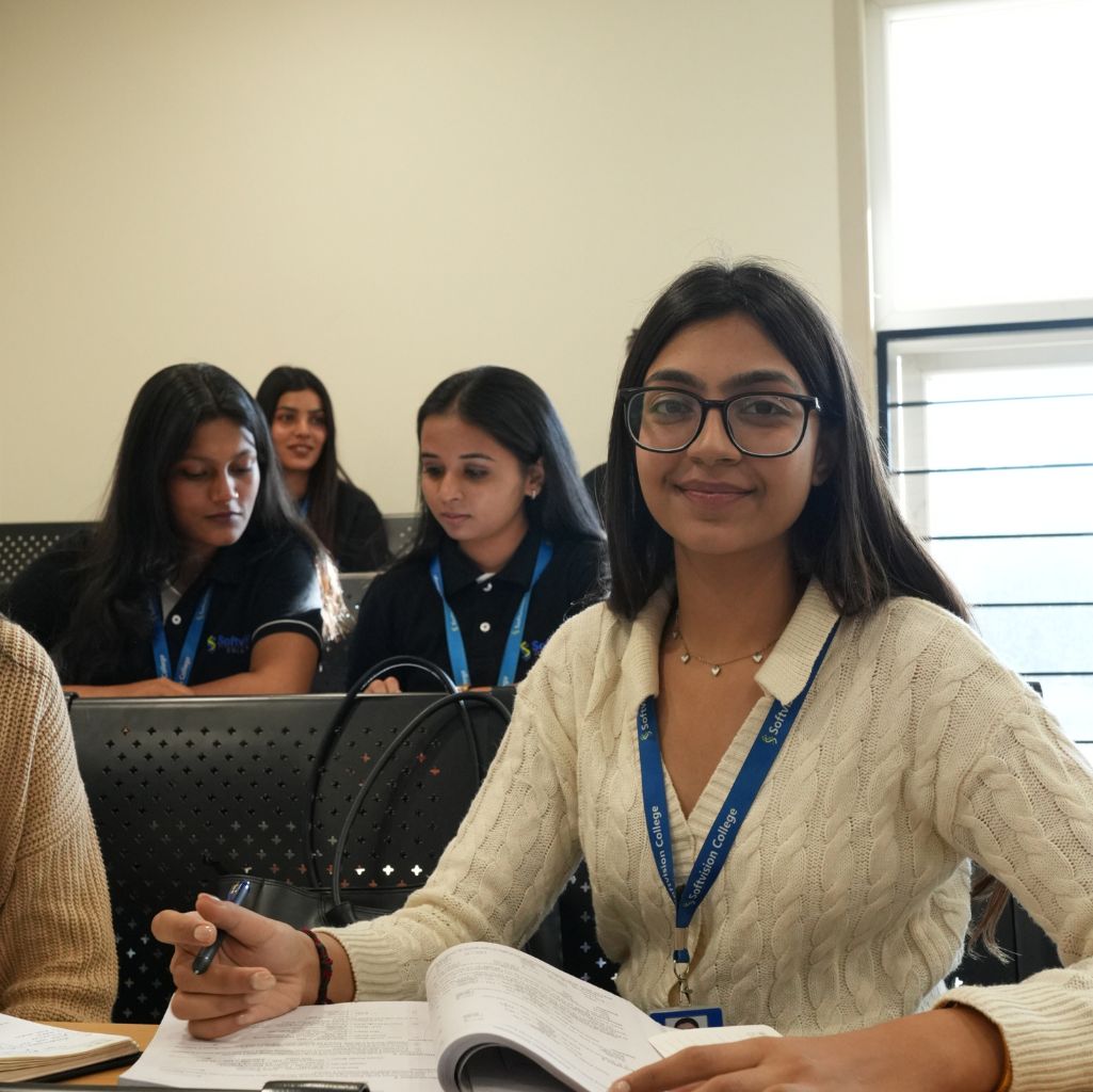 Best b.com college in indore